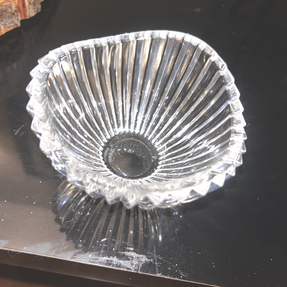 Waterford " Marquis" Bowl / Unique Curves at Top - Picture 2 of 5